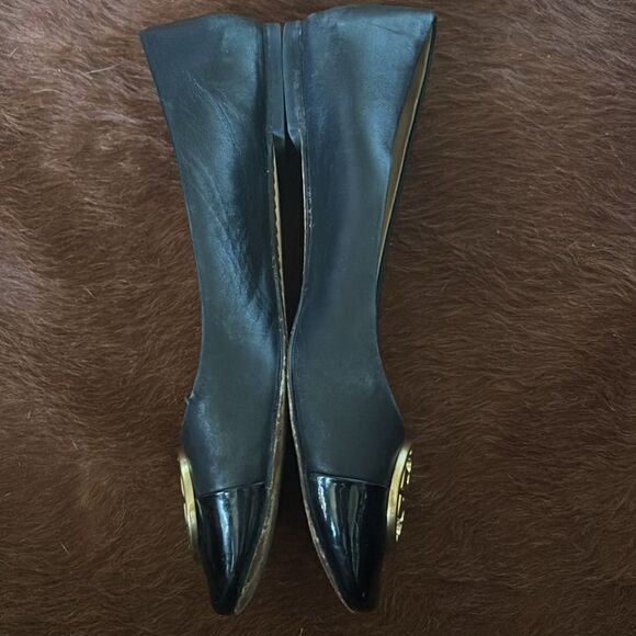 Tory Burch Chelsea Cap-Toe Leather Ballet Flat in Blackk - Picture 6 of 9